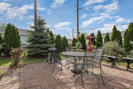 מישיגן סיטי Spacious Upstairs 1Bed- Walking Distance To Beach Outlet Mall מראה חיצוני תמונה